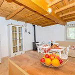 בית נופש House Nikica