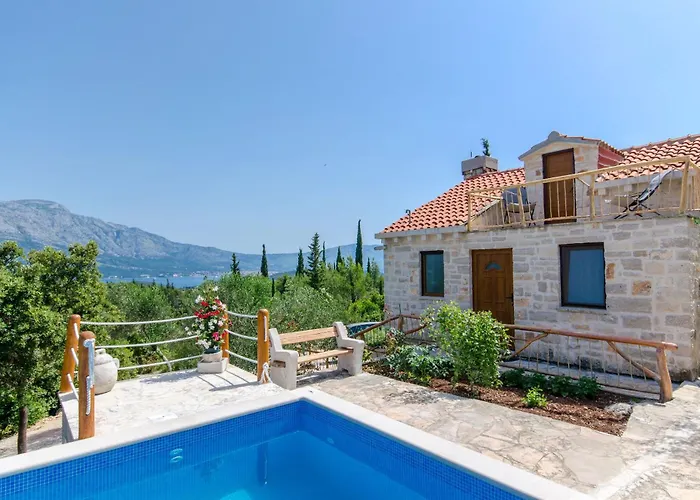 Semesterbostad House Nikica *