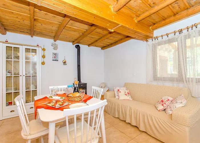 House Nikica Semesterbostad