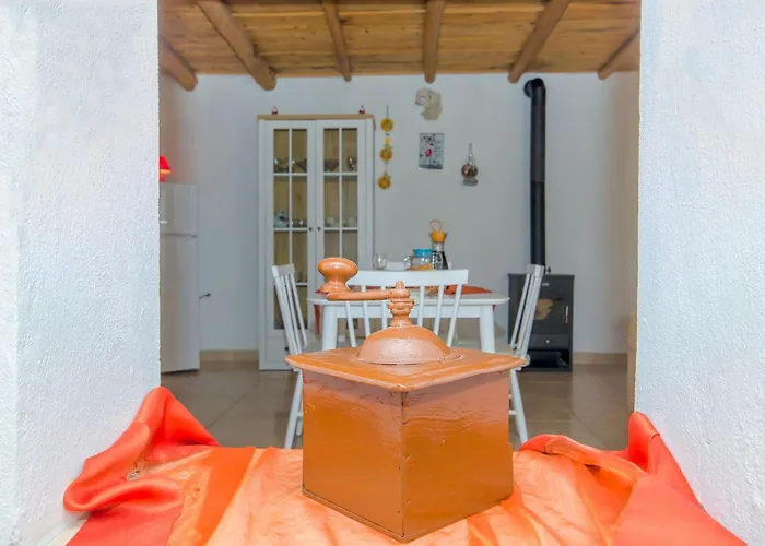 Semesterbostad House Nikica *